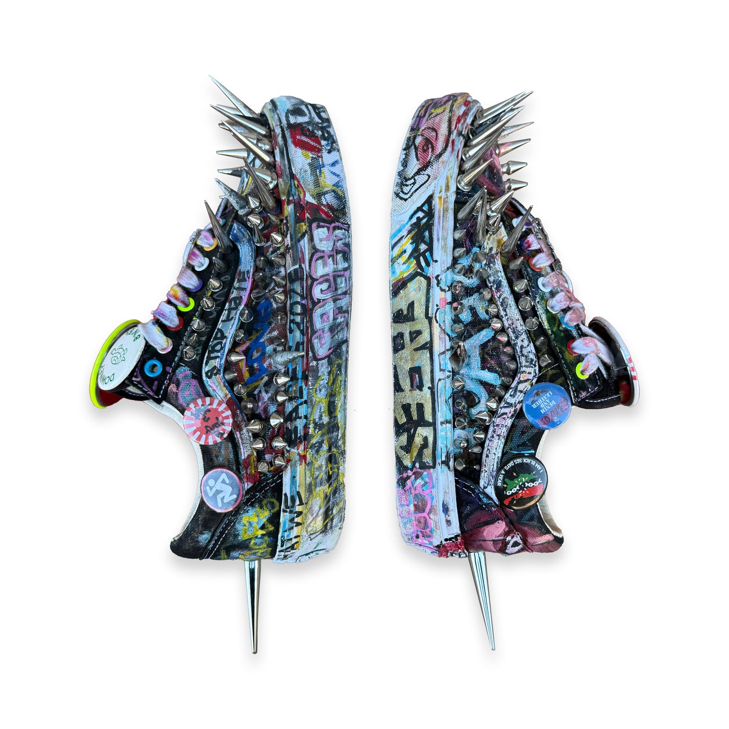 NYREE ARTS x KEMAL AKBAS SPIKED GRAFFITI SNEAKER 1/4